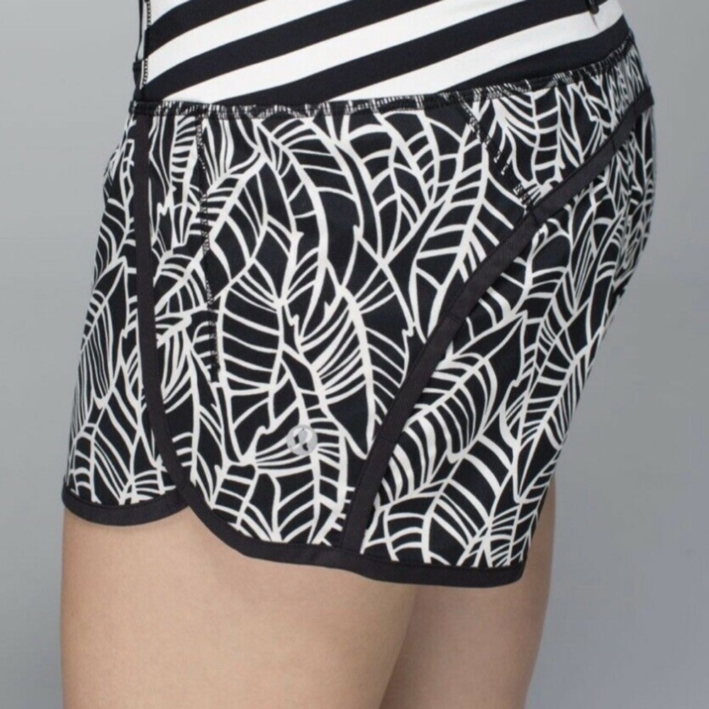 lululemon run times short 4”